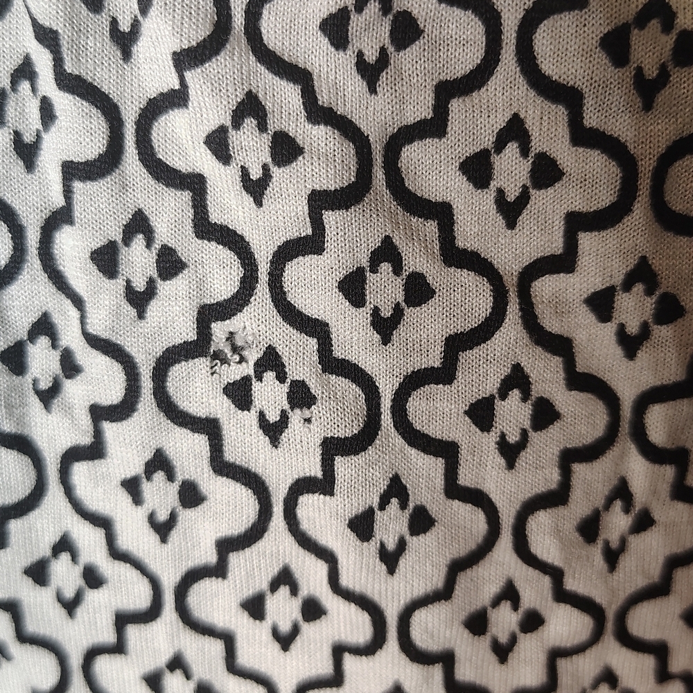 LOFT Black White Patterned Women's Large Petite Top Belle Sleeves CAREER LIGHT - Picture 3 of 5